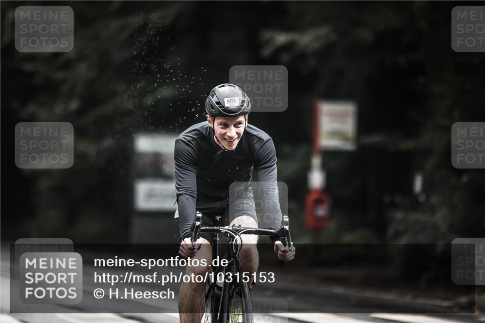 13.09.2026 - Stadtparktriathlon H.Heesch http://msf.ph/oto/10315153 13.09.2026 11:50:30 Radfahren 888, 908, 924, 937 meine-sportfotos.de