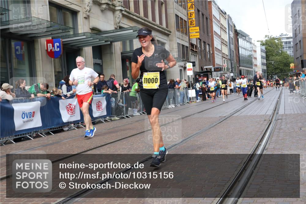13.09.2026 - 21. swb-Marathon Bremen Strokosch-Dieckow http://msf.ph/oto/10315156 13.09.2026 10:56:49 Ziel 10157, 10166, 10408, 10578, 10687, 10700, 10772, 10969, 11000, 11079, 11236, 11292, 11328, 11484, 11667, 11946, 12032, 12263, 12382, 12383, 12411, 10240, 10356, 10372, 10486, 10540, 10610, 10721, 10771, 10824, 10888, 10936, 11064, 11069, 11349, 11407, 11474, 11601, 11855, 11871, 11872, 11911, 11996, 12284, 12434, 12543 meine-sportfotos.de