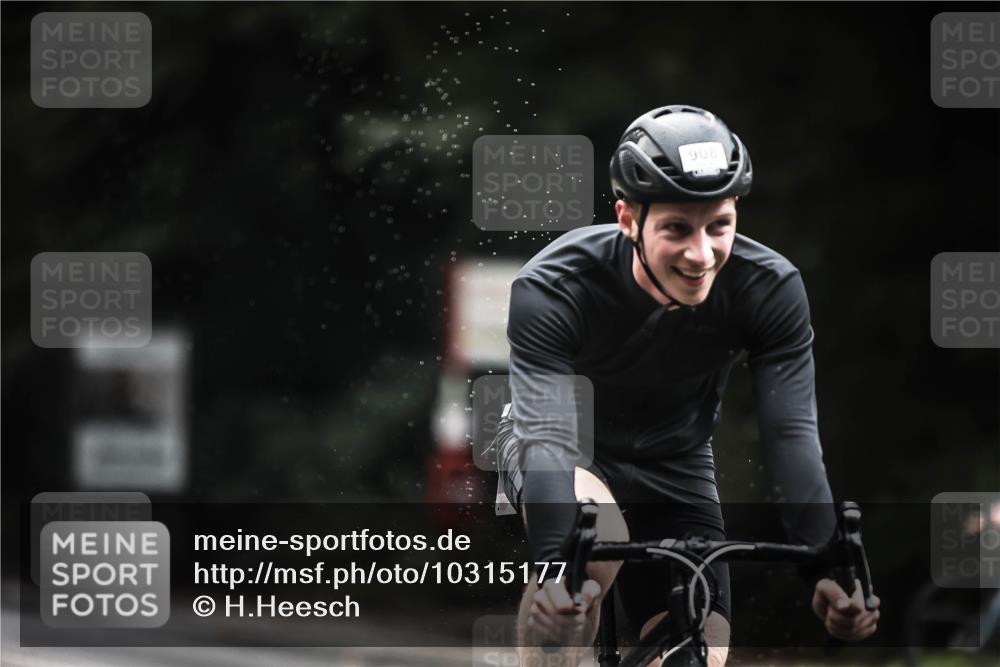13.09.2026 - Stadtparktriathlon H.Heesch http://msf.ph/oto/10315177 13.09.2026 11:50:30 Radfahren 888, 908, 924, 937 meine-sportfotos.de
