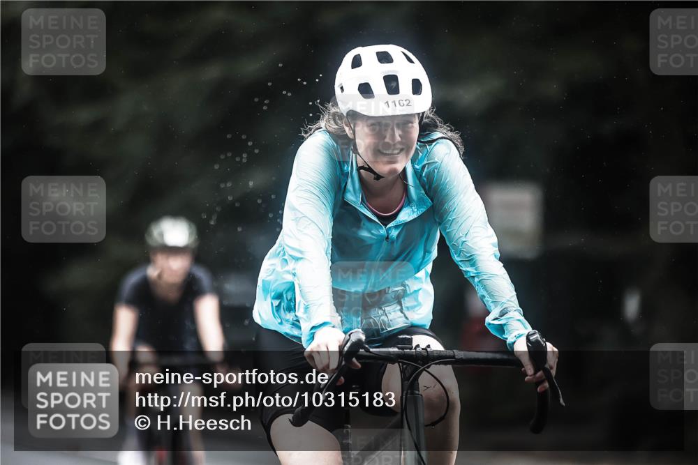 13.09.2026 - Stadtparktriathlon H.Heesch http://msf.ph/oto/10315183 13.09.2026 12:57:56 Radfahren 1128, 1162, 1276, 1377 meine-sportfotos.de