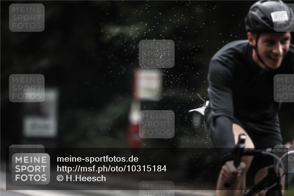 13.09.2026 - Stadtparktriathlon H.Heesch http://msf.ph/oto/10315184 13.09.2026 11:50:31 Radfahren 751, 888, 908, 920, 937 meine-sportfotos.de
