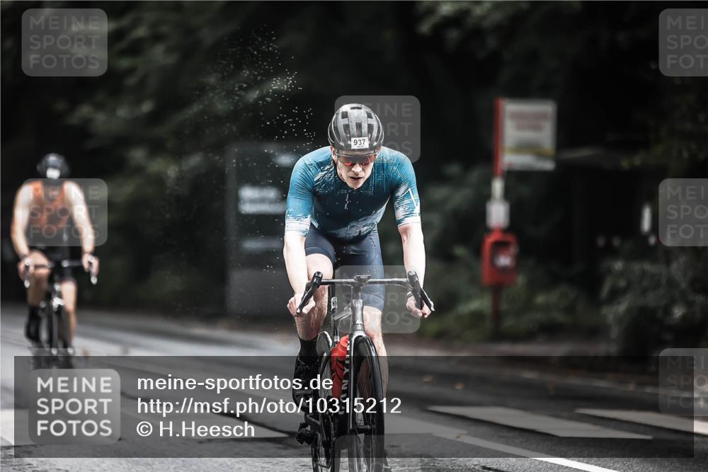 13.09.2026 - Stadtparktriathlon H.Heesch http://msf.ph/oto/10315212 13.09.2026 11:50:34 Radfahren 751, 878, 888, 908, 920, 937 meine-sportfotos.de