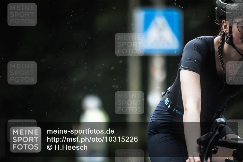 13.09.2026 - Stadtparktriathlon H.Heesch http://msf.ph/oto/10315226 13.09.2026 12:57:57 Radfahren 1069, 1128, 1162, 1276, 1377 meine-sportfotos.de