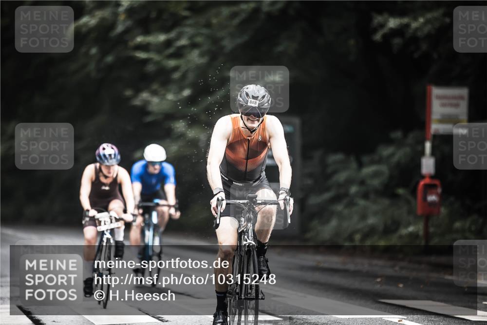 13.09.2026 - Stadtparktriathlon H.Heesch http://msf.ph/oto/10315248 13.09.2026 11:50:35 Radfahren 751, 821, 878, 888, 908, 920, 937 meine-sportfotos.de