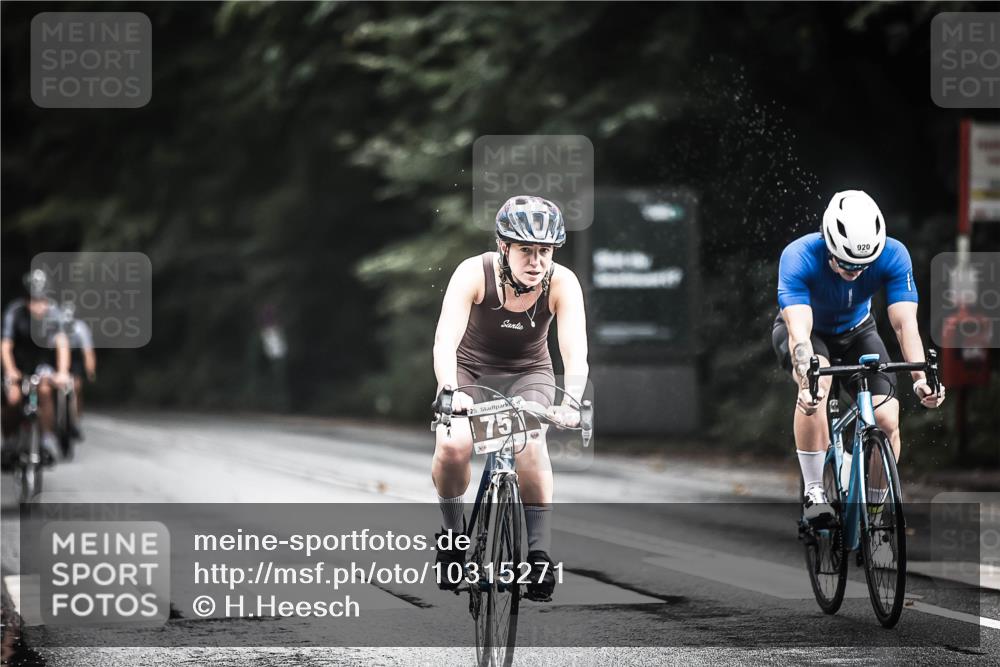 13.09.2026 - Stadtparktriathlon H.Heesch http://msf.ph/oto/10315271 13.09.2026 11:50:36 Radfahren 726, 751, 805, 821, 878, 888, 908, 920, 937 meine-sportfotos.de