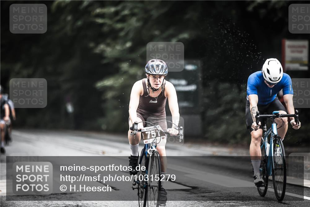 13.09.2026 - Stadtparktriathlon H.Heesch http://msf.ph/oto/10315279 13.09.2026 11:50:36 Radfahren 726, 751, 805, 821, 878, 888, 908, 920, 937 meine-sportfotos.de