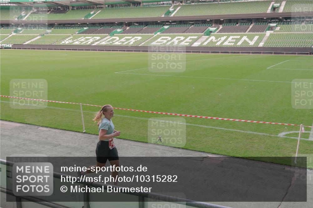 13.09.2026 - 21. swb-Marathon Bremen Michael Burmester http://msf.ph/oto/10315282 13.09.2026 12:49:51 Laufen im Stadion 469, 524, 572, 663, 670, 779, 826, 899, 1349, 1513, 1517, 1605, 1723, 1748, 1998, 2052, 2130, 2287, 2288, 2291, 2347, 2360, 2605, 2750, 2909, 3043, 3197, 3276, 3330, 3625, 3647, 3973, 4033, 4082, 4247, 4384, 4732, 4743, 4852, 4888, 4898, 4990, 5111, 5314, 5377, 5383, 5424, 5517, 5570, 5585, 5594, 5620, 5636, 5648, 6267, 6652, 6668, 6692, 6842, 6901, 6906, 6951, 7064, 7109, 7115, 7121, 7636, 7876, 9035, 13091 meine-sportfotos.de