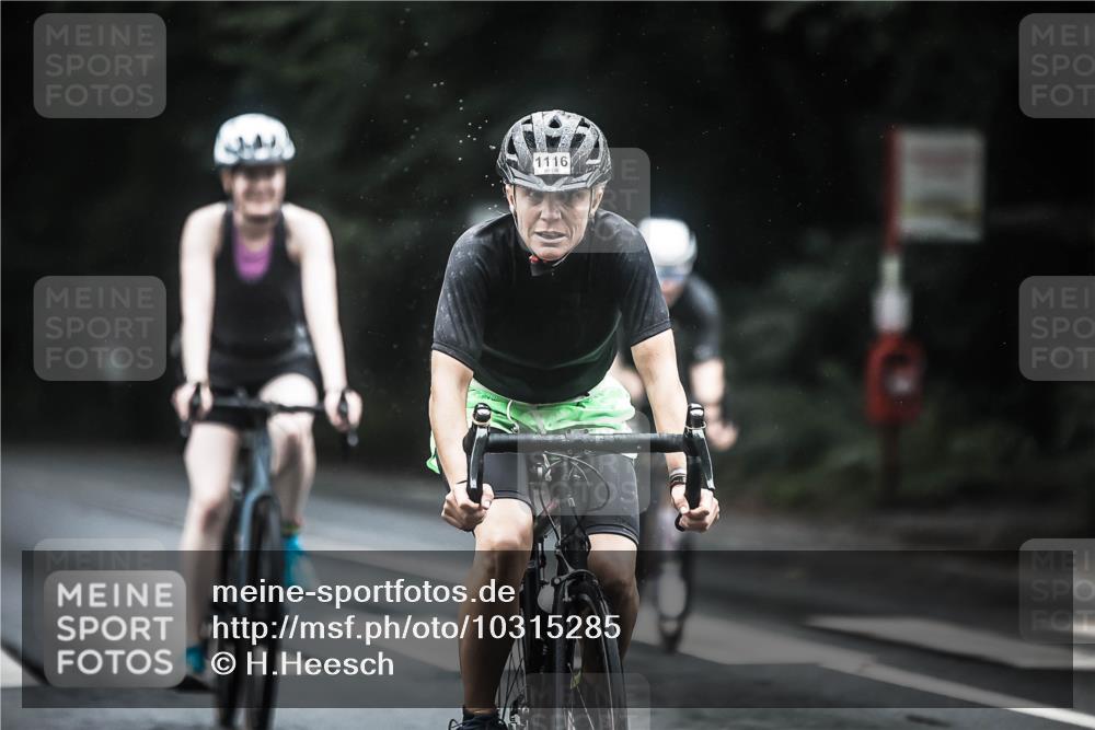 13.09.2026 - Stadtparktriathlon H.Heesch http://msf.ph/oto/10315285 13.09.2026 12:58:04 Radfahren 1069, 1116, 1210, 1263, 1407 meine-sportfotos.de