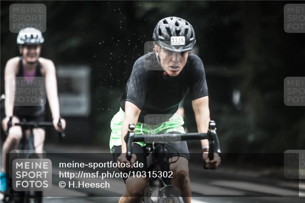 13.09.2026 - Stadtparktriathlon H.Heesch http://msf.ph/oto/10315302 13.09.2026 12:58:05 Radfahren 1069, 1116, 1210, 1263, 1407 meine-sportfotos.de