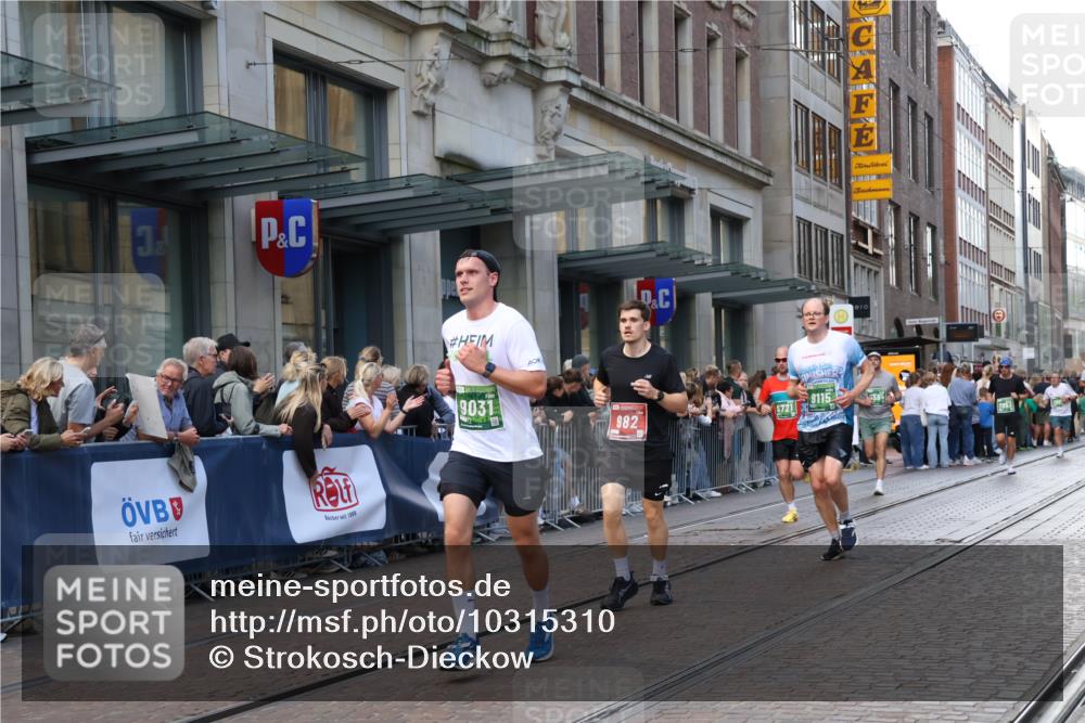 13.09.2026 - 21. swb-Marathon Bremen Strokosch-Dieckow http://msf.ph/oto/10315310 13.09.2026 13:16:01 Ziel 481, 663, 740, 755, 792, 1076, 1162, 1605, 2604, 3134, 5554, 5963, 6106, 6721, 6744, 7053, 7603, 7801, 8171, 8288, 8398, 9031, 9115, 13008, 13158, 145, 982, 1955, 2623, 2733, 3119, 3149, 3422, 3536, 3689, 3836, 3991, 4128, 4573, 4823, 5430, 5474, 5533, 5588, 5913, 6481, 6515, 7307, 7413, 8487, 9122, 9278, 13149, 13158, 13249 meine-sportfotos.de
