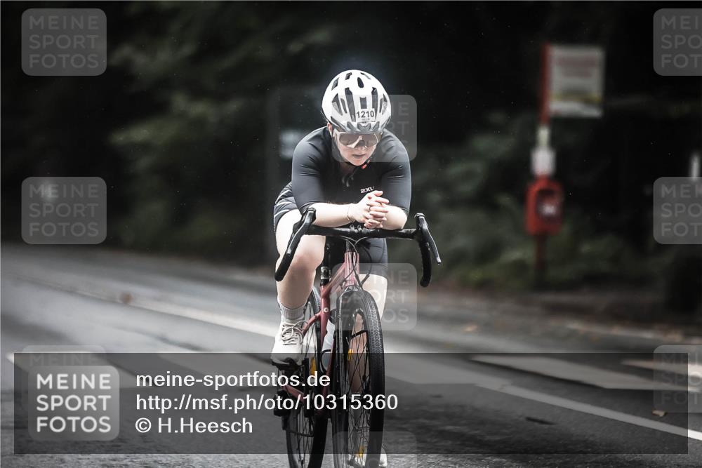 13.09.2026 - Stadtparktriathlon H.Heesch http://msf.ph/oto/10315360 13.09.2026 12:58:10 Radfahren 1116, 1210, 1244, 1263, 1352, 1359, 1385, 1407 meine-sportfotos.de
