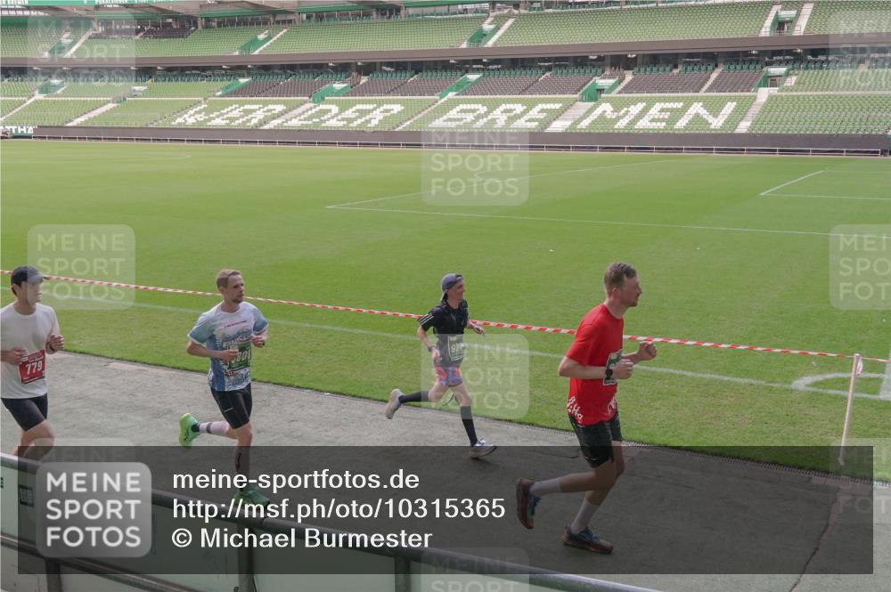 13.09.2026 - 21. swb-Marathon Bremen Michael Burmester http://msf.ph/oto/10315365 13.09.2026 12:50:04 Laufen im Stadion 469, 524, 572, 663, 670, 779, 899, 1513, 1517, 1605, 1723, 1748, 1998, 2052, 2130, 2287, 2288, 2291, 2295, 2347, 2360, 2442, 2444, 2750, 2909, 3043, 3197, 3276, 3330, 3625, 3647, 3808, 3973, 4023, 4033, 4082, 4247, 4368, 4384, 4559, 4732, 4743, 4852, 4888, 4898, 4990, 5066, 5111, 5155, 5314, 5377, 5383, 5424, 5517, 5532, 5570, 5585, 5594, 5620, 5627, 5636, 5648, 6267, 6471, 6652, 6668, 6692, 6842, 6901, 6906, 7109, 7115, 7121, 7876, 9035, 13091 meine-sportfotos.de