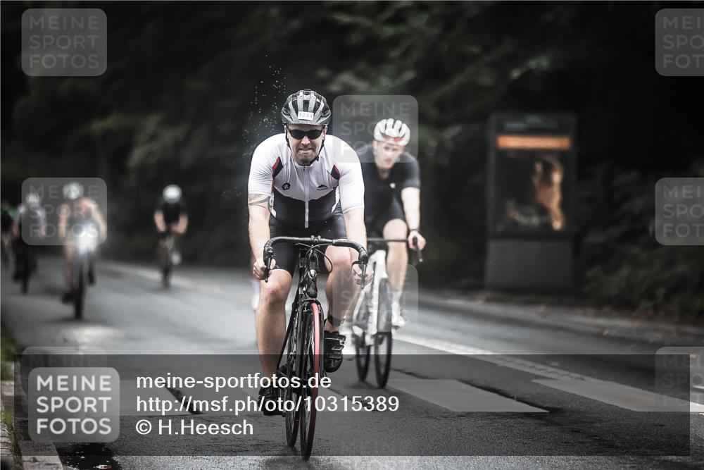 13.09.2026 - Stadtparktriathlon H.Heesch http://msf.ph/oto/10315389 13.09.2026 12:58:13 Radfahren 1210, 1244, 1278, 1352, 1359, 1385, 1420 meine-sportfotos.de