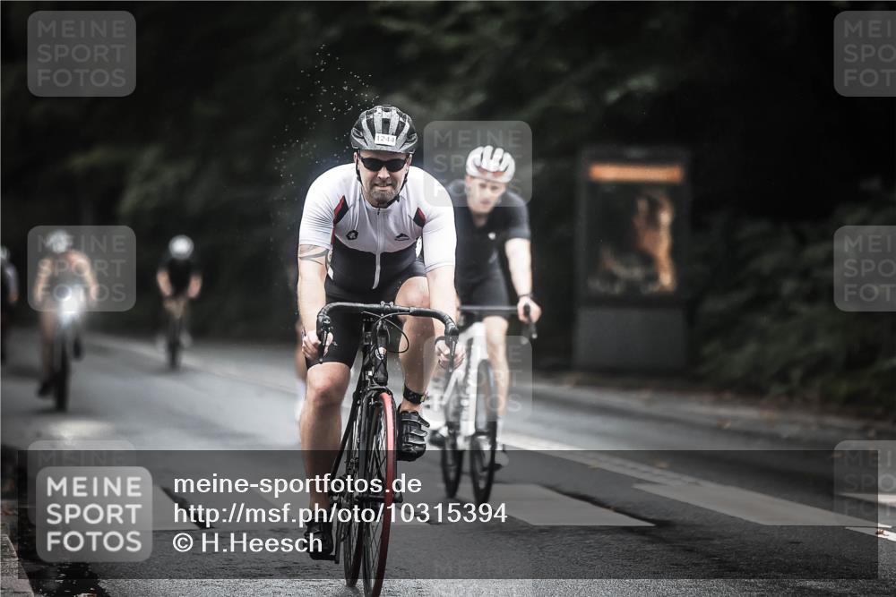 13.09.2026 - Stadtparktriathlon H.Heesch http://msf.ph/oto/10315394 13.09.2026 12:58:13 Radfahren 1210, 1244, 1278, 1352, 1359, 1385, 1420 meine-sportfotos.de