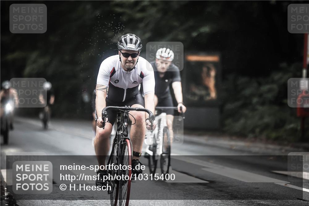 13.09.2026 - Stadtparktriathlon H.Heesch http://msf.ph/oto/10315400 13.09.2026 12:58:13 Radfahren 1210, 1244, 1278, 1352, 1359, 1385, 1420 meine-sportfotos.de