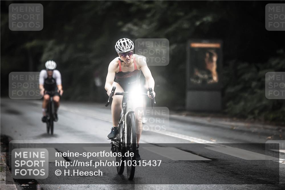 13.09.2026 - Stadtparktriathlon H.Heesch http://msf.ph/oto/10315437 13.09.2026 12:58:16 Radfahren 1210, 1244, 1278, 1352, 1359, 1385, 1420 meine-sportfotos.de