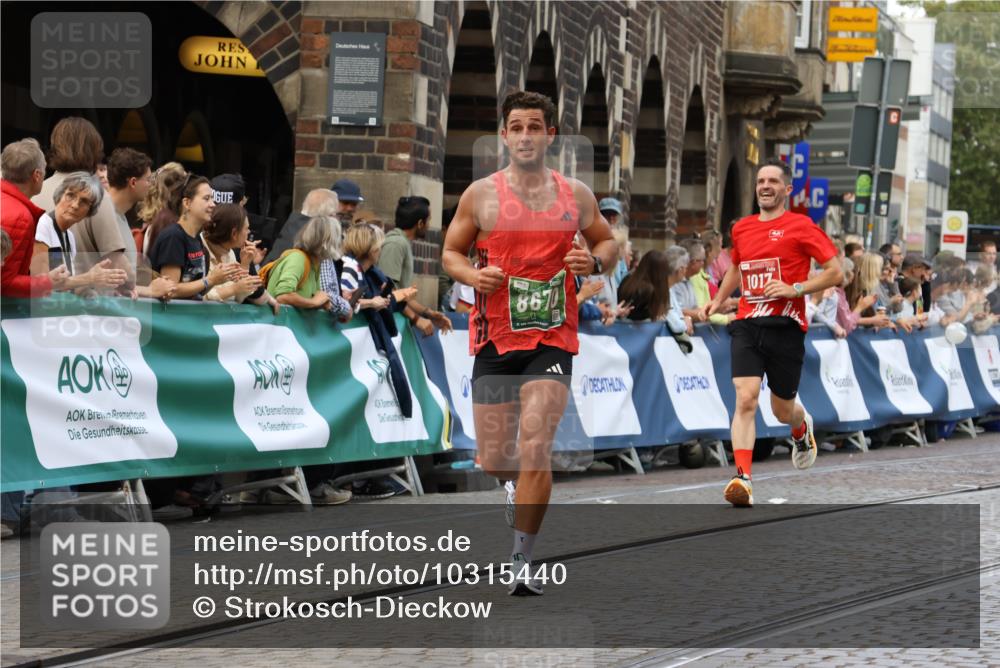 13.09.2026 - 21. swb-Marathon Bremen Strokosch-Dieckow http://msf.ph/oto/10315440 13.09.2026 13:06:10 Ziel 1017, 1301, 1745, 1879, 2538, 3520, 4157, 4712, 6025, 6058, 7399, 8334, 8706, 8877, 8973, 9010, 9918, 474, 1901, 8621, 8670, 9934 meine-sportfotos.de