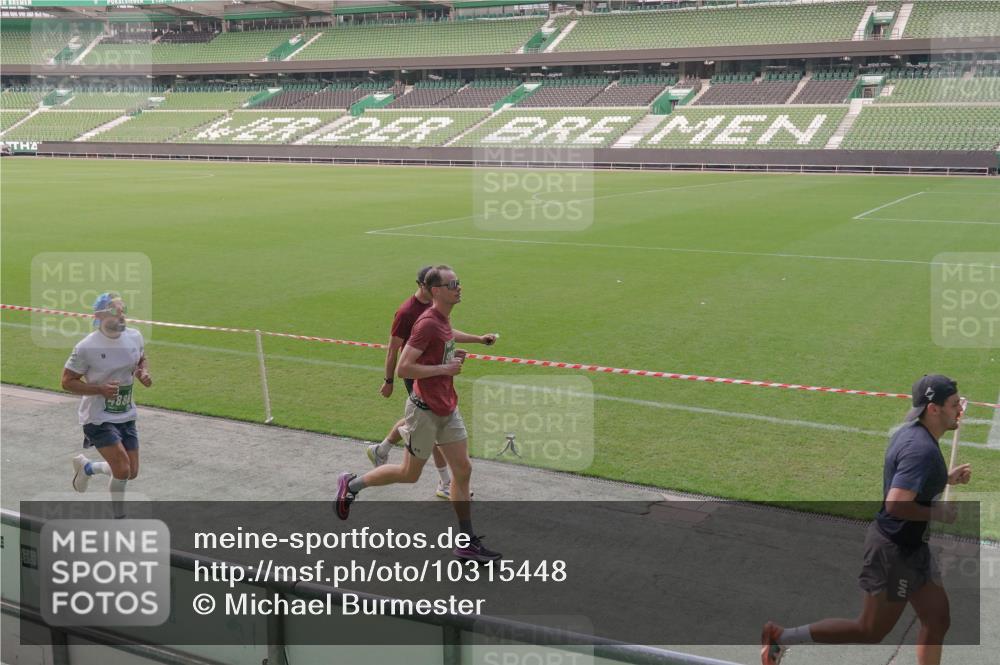 13.09.2026 - 21. swb-Marathon Bremen Michael Burmester http://msf.ph/oto/10315448 13.09.2026 12:50:13 Laufen im Stadion 335, 469, 524, 572, 663, 670, 771, 779, 899, 1510, 1513, 1517, 1605, 1613, 1723, 1748, 1970, 1998, 2052, 2130, 2287, 2288, 2291, 2295, 2347, 2360, 2442, 2444, 2750, 2909, 3043, 3197, 3276, 3330, 3484, 3625, 3647, 3808, 3973, 4023, 4033, 4082, 4247, 4368, 4384, 4473, 4559, 4743, 4852, 4888, 4898, 4990, 5066, 5111, 5155, 5314, 5377, 5383, 5424, 5517, 5532, 5570, 5585, 5594, 5620, 5627, 5636, 5648, 6267, 6471, 6652, 6668, 6692, 6842, 6901, 6906, 7109, 7115, 7121, 7876 meine-sportfotos.de