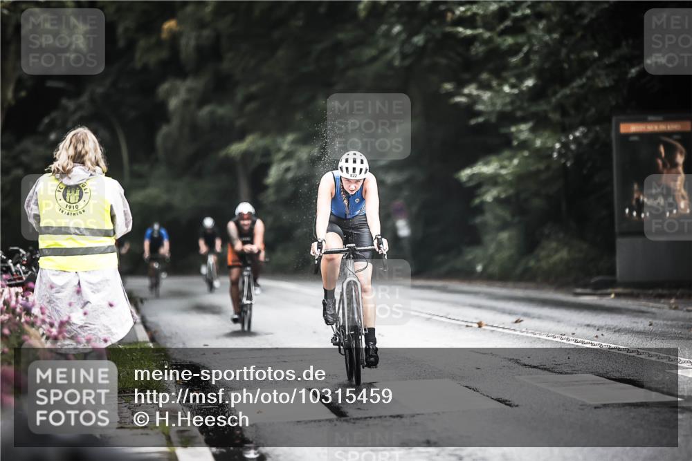 13.09.2026 - Stadtparktriathlon H.Heesch http://msf.ph/oto/10315459 13.09.2026 11:50:45 Radfahren 726, 805, 821, 822, 833, 836, 878, 918 meine-sportfotos.de