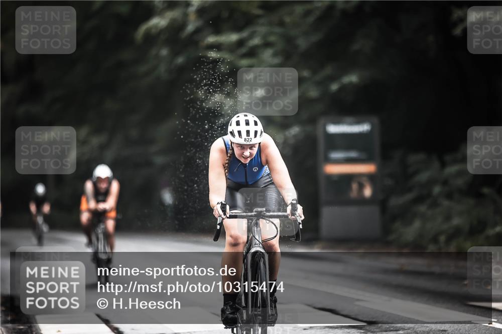 13.09.2026 - Stadtparktriathlon H.Heesch http://msf.ph/oto/10315474 13.09.2026 11:50:46 Radfahren 726, 805, 821, 822, 833, 836, 918 meine-sportfotos.de
