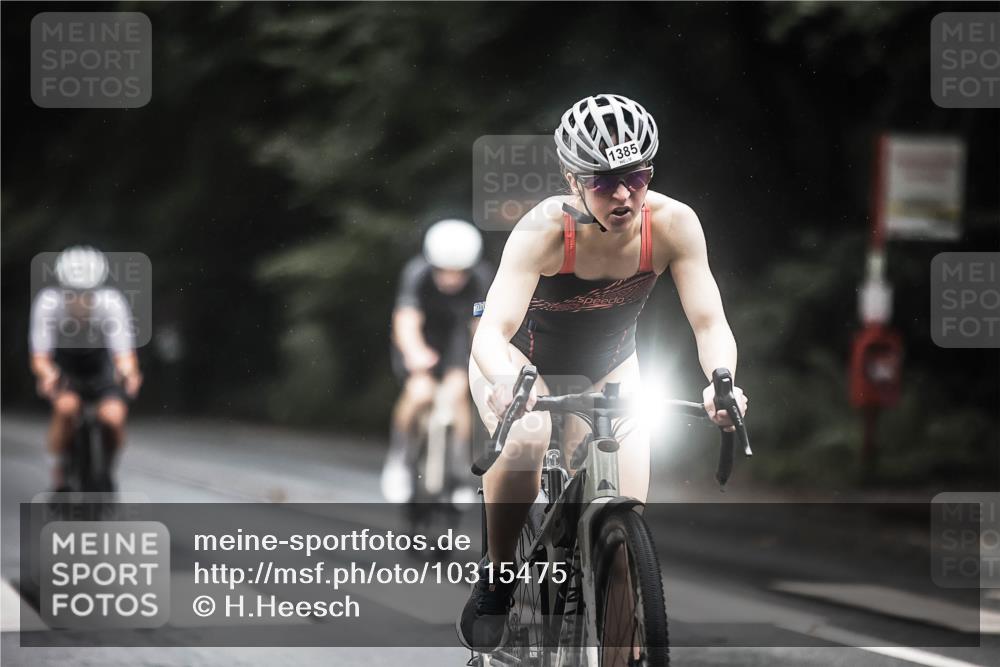 13.09.2026 - Stadtparktriathlon H.Heesch http://msf.ph/oto/10315475 13.09.2026 12:58:16 Radfahren 1210, 1244, 1278, 1352, 1359, 1385, 1420 meine-sportfotos.de