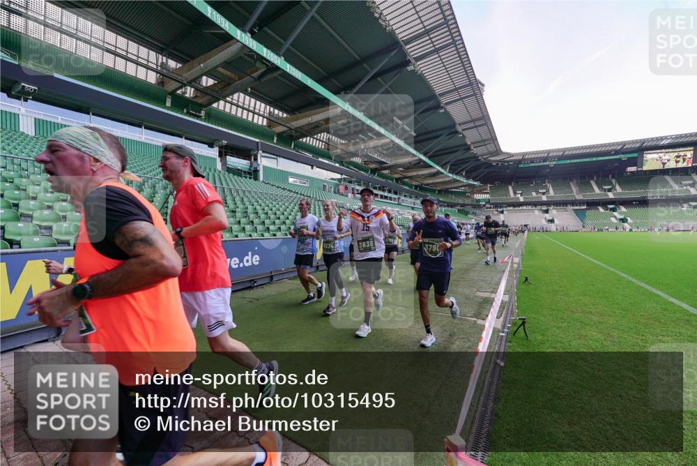 13.09.2026 - 21. swb-Marathon Bremen Michael Burmester http://msf.ph/oto/10315495 13.09.2026 13:11:47 Laufen im Stadion 118, 265, 373, 514, 581, 703, 843, 984, 1113, 1226, 1334, 1435, 1738, 1849, 1851, 1894, 1936, 1952, 1967, 2202, 2248, 2281, 2284, 2299, 2330, 2333, 2336, 2339, 2342, 2353, 2375, 2377, 2398, 2426, 2432, 2443, 2505, 2531, 2589, 2654, 2659, 2669, 2673, 2682, 2784, 2804, 2815, 2819, 2822, 2836, 2850, 2907, 2932, 2963, 2966, 2976, 3026, 3027, 3079, 3082, 3089, 3122, 3143, 3155, 3159, 3174, 3207, 3208, 3308, 3328, 3349, 3352, 3370, 3409, 3410, 3442, 3470, 549, 800 meine-sportfotos.de