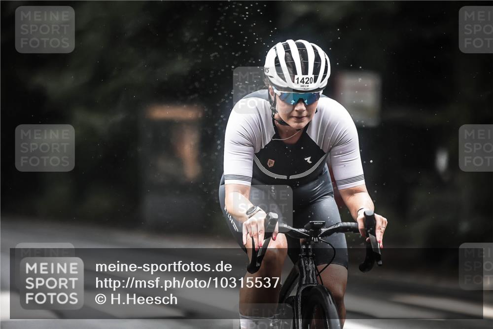 13.09.2026 - Stadtparktriathlon H.Heesch http://msf.ph/oto/10315537 13.09.2026 12:58:18 Radfahren 1244, 1278, 1281, 1352, 1359, 1385, 1420 meine-sportfotos.de