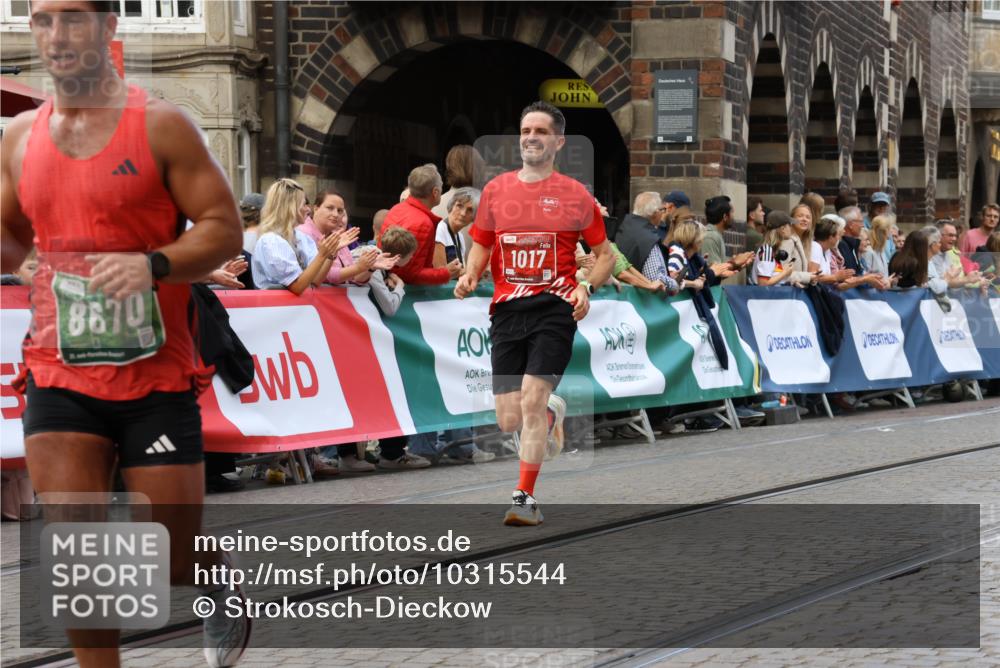 13.09.2026 - 21. swb-Marathon Bremen Strokosch-Dieckow http://msf.ph/oto/10315544 13.09.2026 13:06:12 Ziel 1017, 1745, 1879, 2538, 3520, 4157, 4712, 5803, 6025, 6058, 7399, 8334, 8706, 8877, 8973, 8983, 9010, 9918, 474, 1901, 7590, 8621, 9934, 13148 meine-sportfotos.de