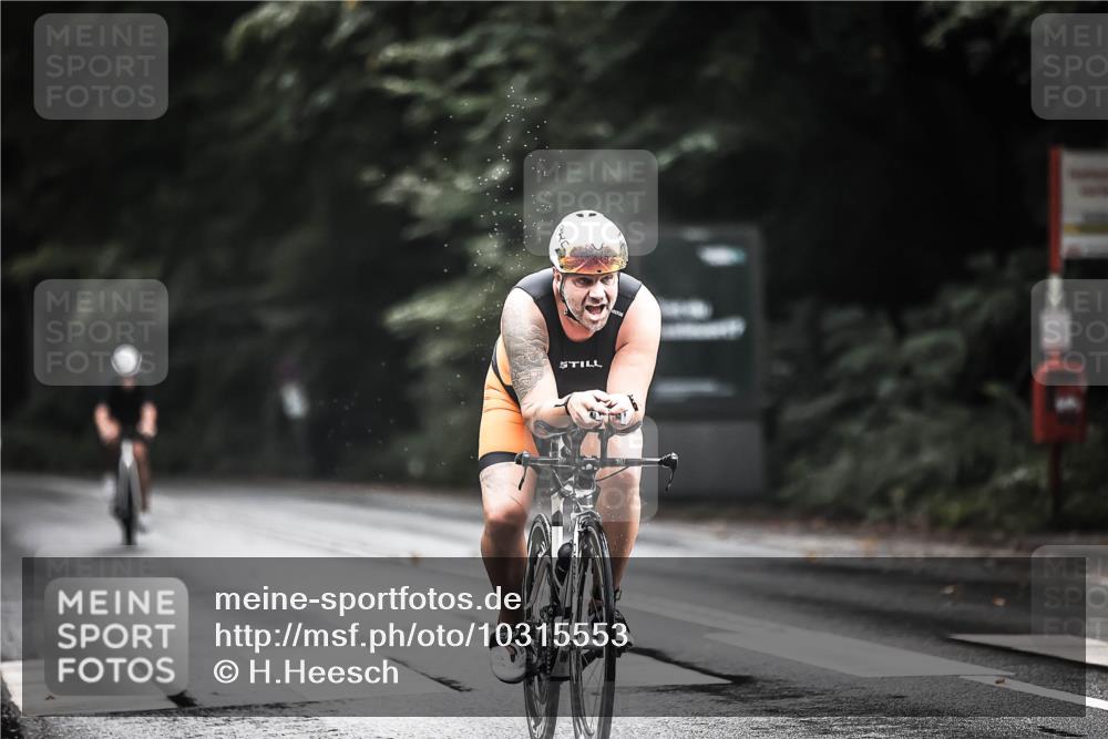 13.09.2026 - Stadtparktriathlon H.Heesch http://msf.ph/oto/10315553 13.09.2026 11:50:48 Radfahren 726, 805, 822, 833, 836, 918 meine-sportfotos.de