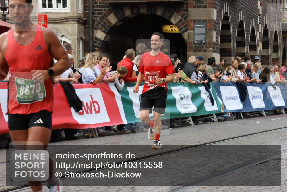 13.09.2026 - 21. swb-Marathon Bremen Strokosch-Dieckow http://msf.ph/oto/10315558 13.09.2026 13:06:12 Ziel 1017, 1745, 1879, 2538, 3520, 4157, 4712, 5803, 6025, 6058, 7399, 8334, 8706, 8877, 8973, 8983, 9010, 9918, 474, 1901, 7590, 8621, 9934, 13148 meine-sportfotos.de