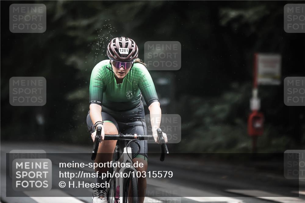 13.09.2026 - Stadtparktriathlon H.Heesch http://msf.ph/oto/10315579 13.09.2026 12:58:23 Radfahren 1237, 1278, 1281, 1336, 1420 meine-sportfotos.de