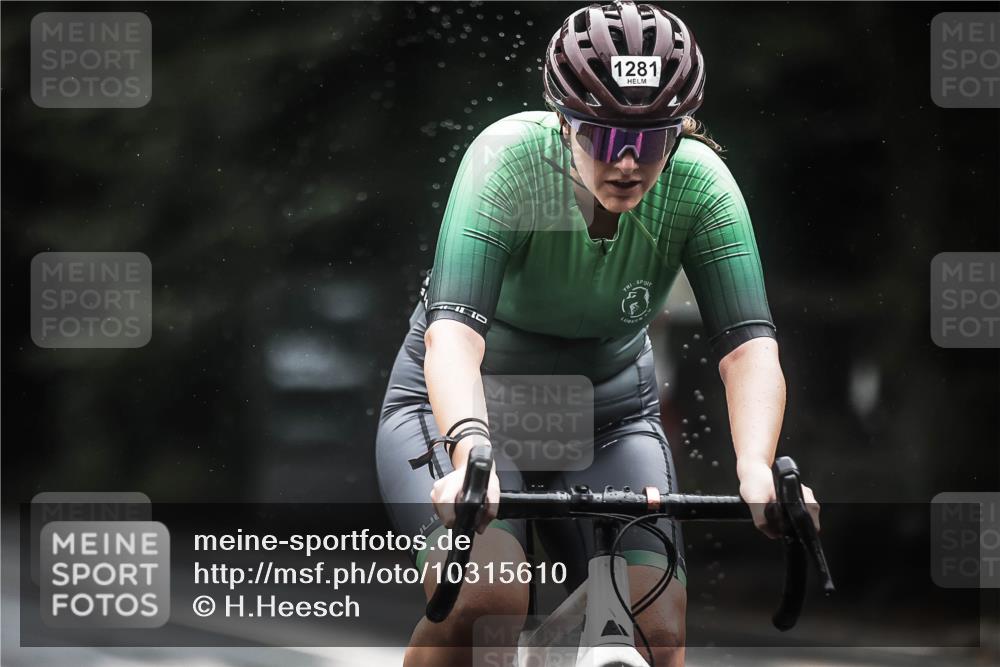 13.09.2026 - Stadtparktriathlon H.Heesch http://msf.ph/oto/10315610 13.09.2026 12:58:24 Radfahren 1212, 1237, 1281, 1336 meine-sportfotos.de