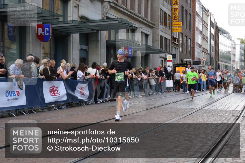 13.09.2026 - 21. swb-Marathon Bremen Strokosch-Dieckow http://msf.ph/oto/10315650 13.09.2026 13:16:07 Ziel 481, 740, 755, 792, 816, 1076, 1162, 1605, 2604, 5255, 5554, 5963, 6367, 6721, 7053, 7603, 7801, 8171, 8288, 8398, 9031, 9115, 13008, 145, 481, 663, 982, 1955, 2623, 2733, 3119, 3134, 3149, 3422, 3689, 4128, 4823, 5430, 5474, 5913, 6106, 6481, 6744, 7307, 7413, 8487, 9122, 9278, 13008, 13149, 13158 meine-sportfotos.de