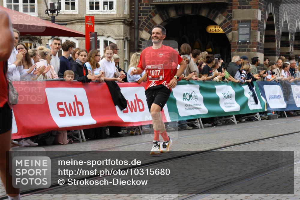 13.09.2026 - 21. swb-Marathon Bremen Strokosch-Dieckow http://msf.ph/oto/10315680 13.09.2026 13:06:12 Ziel 1017, 1745, 1879, 2538, 3520, 4157, 4712, 5803, 6025, 6058, 7399, 8334, 8706, 8877, 8973, 8983, 9010, 9918, 474, 1901, 7590, 8621, 9934, 13148 meine-sportfotos.de