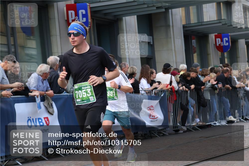 13.09.2026 - 21. swb-Marathon Bremen Strokosch-Dieckow http://msf.ph/oto/10315705 13.09.2026 13:16:08 Ziel 740, 755, 792, 816, 1076, 1162, 1605, 2604, 5255, 5554, 5963, 6367, 6721, 7053, 7603, 7801, 8171, 8288, 8398, 9031, 9115, 145, 481, 663, 982, 1955, 2623, 3134, 3149, 3422, 3689, 4128, 4823, 5430, 5474, 5913, 6106, 6481, 6744, 7307, 7413, 8398, 8487, 9122, 9278, 13008, 13149, 13158 meine-sportfotos.de