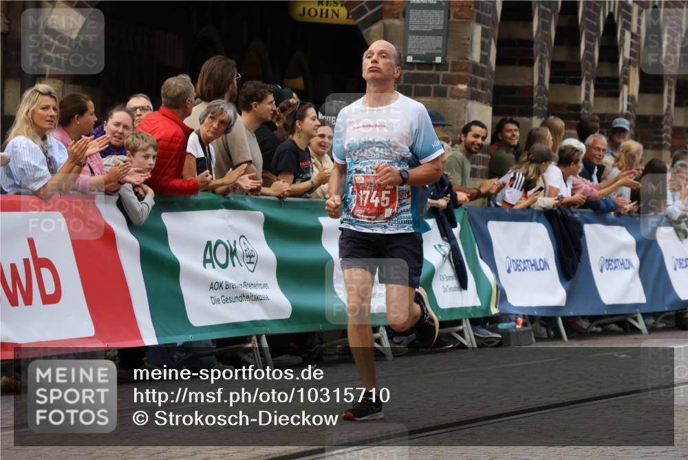 13.09.2026 - 21. swb-Marathon Bremen Strokosch-Dieckow http://msf.ph/oto/10315710 13.09.2026 13:06:15 Ziel 681, 1017, 1745, 2538, 3297, 3520, 4157, 4712, 5803, 6025, 6058, 7399, 8334, 8706, 8877, 8973, 8983, 9010, 9429, 9918, 474, 7590, 8621, 9934, 13148 meine-sportfotos.de
