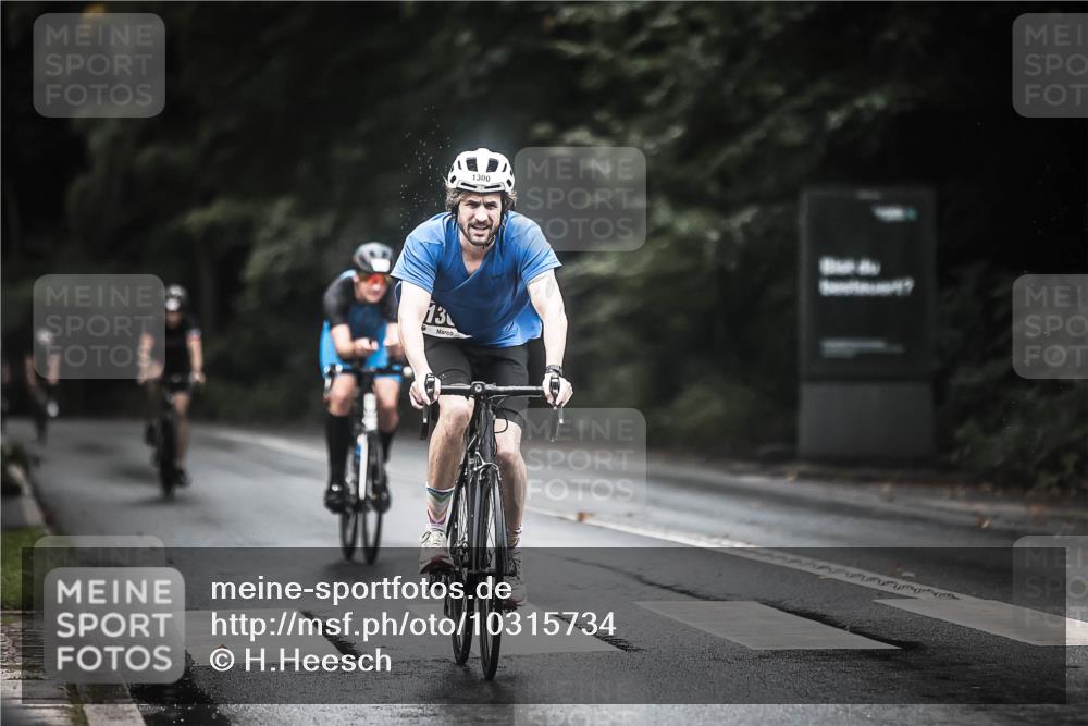 13.09.2026 - Stadtparktriathlon H.Heesch http://msf.ph/oto/10315734 13.09.2026 12:58:36 Radfahren 1212, 1256, 1295, 1300, 1312, 1340, 1383 meine-sportfotos.de