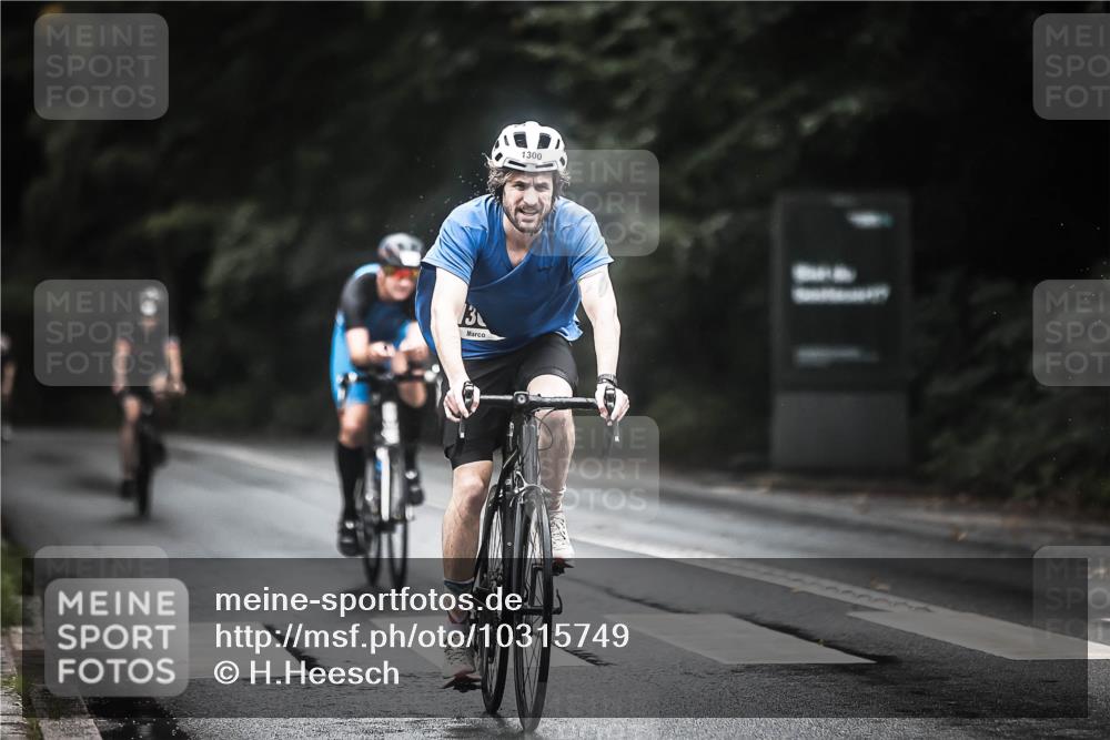 13.09.2026 - Stadtparktriathlon H.Heesch http://msf.ph/oto/10315749 13.09.2026 12:58:36 Radfahren 1212, 1256, 1295, 1300, 1312, 1340, 1383 meine-sportfotos.de