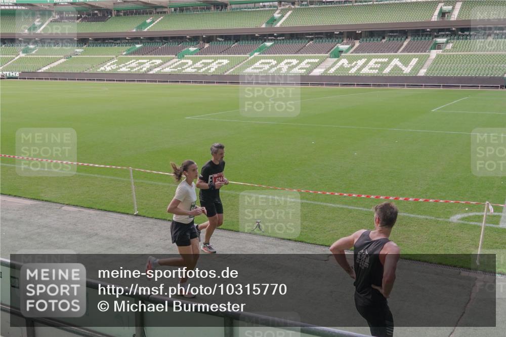 13.09.2026 - 21. swb-Marathon Bremen Michael Burmester http://msf.ph/oto/10315770 13.09.2026 12:50:32 Laufen im Stadion 335, 469, 663, 670, 771, 779, 899, 1455, 1510, 1513, 1517, 1605, 1613, 1723, 1748, 1970, 1998, 2052, 2130, 2288, 2291, 2295, 2347, 2360, 2442, 2444, 2750, 2909, 3043, 3330, 3440, 3484, 3625, 3647, 3808, 3959, 3973, 4023, 4033, 4247, 4368, 4384, 4473, 4559, 4743, 4852, 4888, 4990, 5066, 5111, 5155, 5314, 5377, 5383, 5521, 5532, 5570, 5585, 5594, 5620, 5627, 5636, 5648, 5696, 6267, 6274, 6471, 6652, 6668, 6842, 6901, 6906, 7109, 7115, 7121, 8033, 8798 meine-sportfotos.de