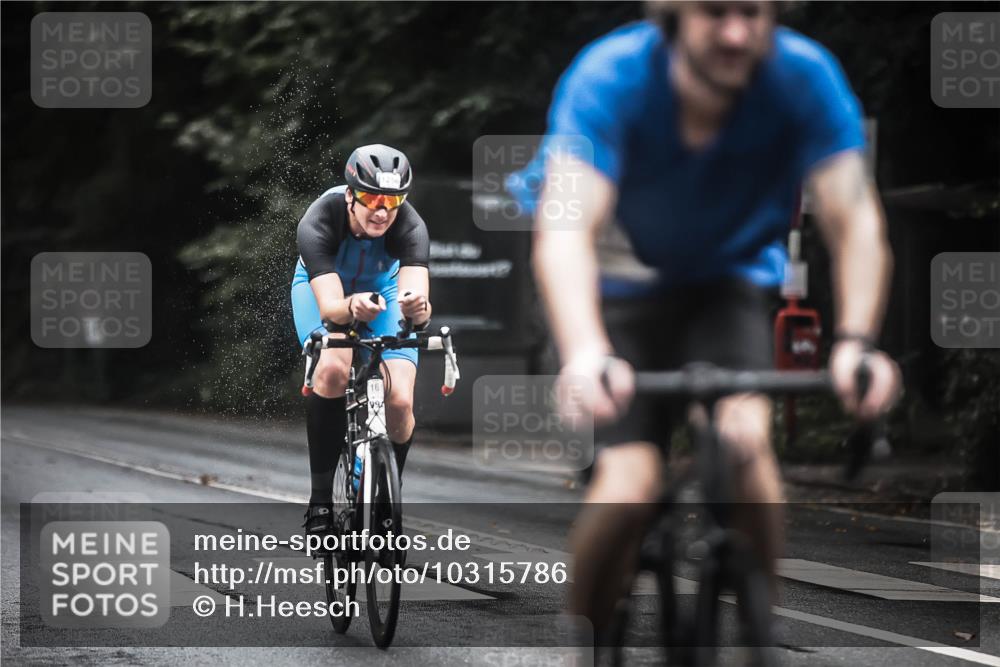 13.09.2026 - Stadtparktriathlon H.Heesch http://msf.ph/oto/10315786 13.09.2026 12:58:37 Radfahren 1256, 1295, 1300, 1312, 1340, 1369, 1383 meine-sportfotos.de