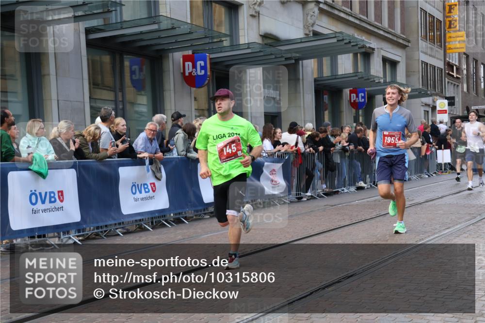 13.09.2026 - 21. swb-Marathon Bremen Strokosch-Dieckow http://msf.ph/oto/10315806 13.09.2026 13:16:11 Ziel 755, 792, 816, 985, 1076, 1162, 2474, 2604, 5255, 5554, 5963, 6367, 7053, 7603, 7801, 7875, 8171, 8288, 9031, 9115, 145, 481, 663, 740, 982, 1605, 1955, 2623, 3134, 3149, 4128, 4823, 5430, 5474, 5913, 6106, 6481, 6721, 6744, 7307, 7413, 8398, 8487, 9122, 9278, 13008, 13149, 13158 meine-sportfotos.de