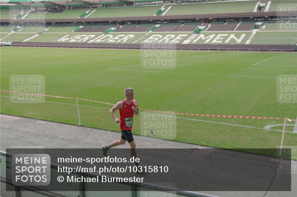 13.09.2026 - 21. swb-Marathon Bremen Michael Burmester http://msf.ph/oto/10315810 13.09.2026 12:50:35 Laufen im Stadion 335, 469, 663, 670, 771, 779, 899, 1455, 1510, 1513, 1517, 1605, 1613, 1748, 1970, 1998, 2052, 2130, 2288, 2291, 2295, 2347, 2360, 2442, 2444, 2750, 2909, 3043, 3330, 3440, 3484, 3625, 3647, 3808, 3959, 3973, 4023, 4033, 4247, 4368, 4384, 4473, 4559, 4727, 4743, 4781, 4782, 4852, 4888, 4990, 5066, 5111, 5155, 5314, 5377, 5383, 5521, 5532, 5570, 5585, 5594, 5620, 5627, 5636, 5696, 6267, 6274, 6471, 6652, 6668, 6842, 6901, 6906, 7109, 7115, 7121, 8033, 8798 meine-sportfotos.de