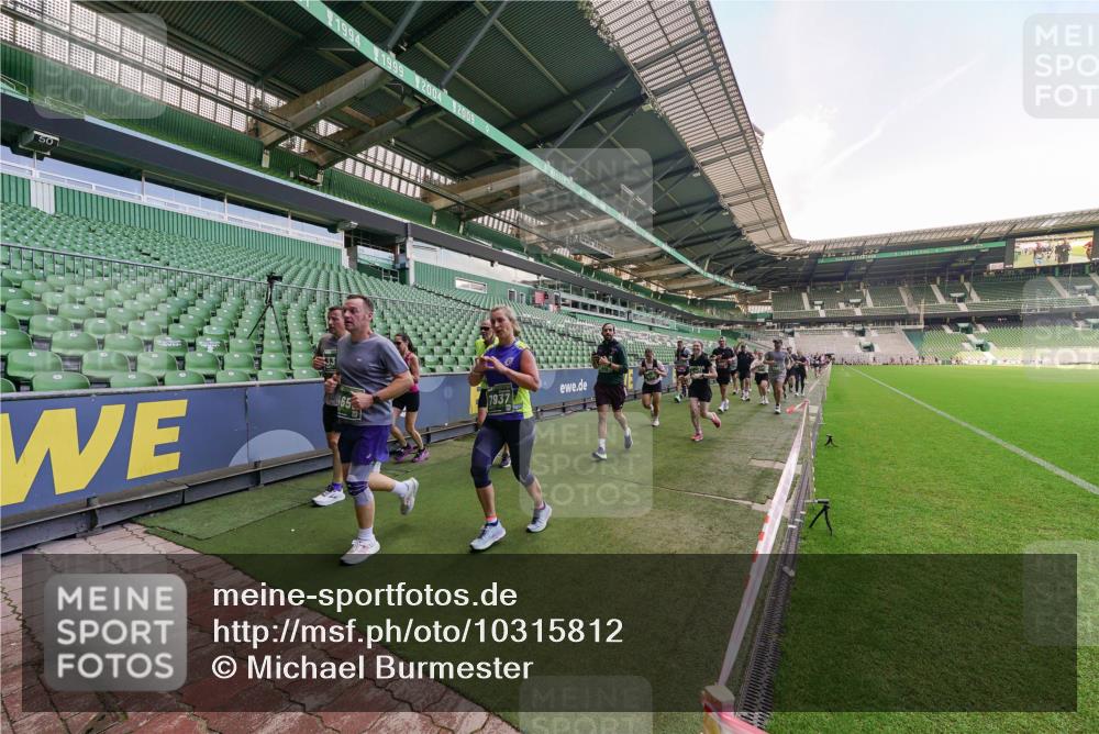 13.09.2026 - 21. swb-Marathon Bremen Michael Burmester http://msf.ph/oto/10315812 13.09.2026 13:12:19 Laufen im Stadion 118, 183, 265, 349, 514, 695, 702, 703, 843, 933, 984, 1113, 1226, 1286, 1334, 1435, 1849, 1851, 1936, 1952, 2005, 2248, 2264, 2281, 2299, 2330, 2336, 2353, 2375, 2377, 2398, 2426, 2443, 2461, 2478, 2505, 2531, 2589, 2659, 2669, 2673, 2684, 2765, 2792, 2804, 2815, 2822, 2836, 2850, 2860, 2884, 2895, 2907, 2963, 2966, 2975, 2976, 3027, 3079, 3082, 3143, 3155, 3159, 3293, 3308, 3328, 3349, 3352, 3409, 3434, 3442, 549, 800 meine-sportfotos.de