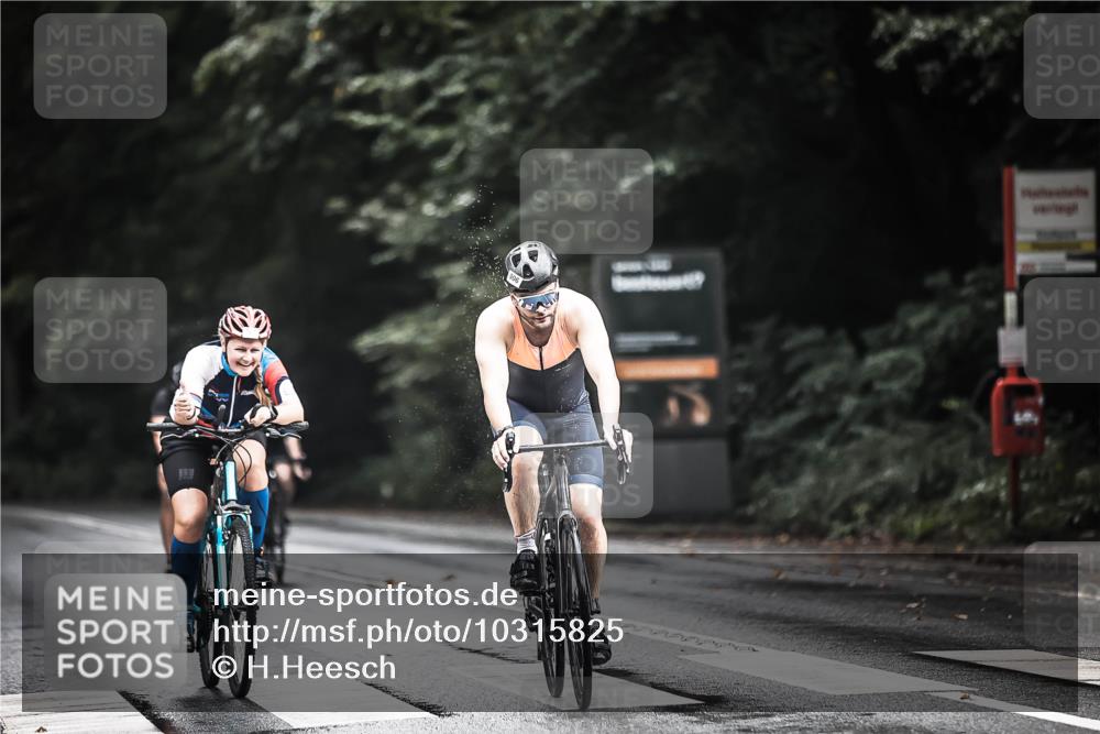 13.09.2026 - Stadtparktriathlon H.Heesch http://msf.ph/oto/10315825 13.09.2026 11:51:06 Radfahren 767, 896, 904, 906, 963 meine-sportfotos.de