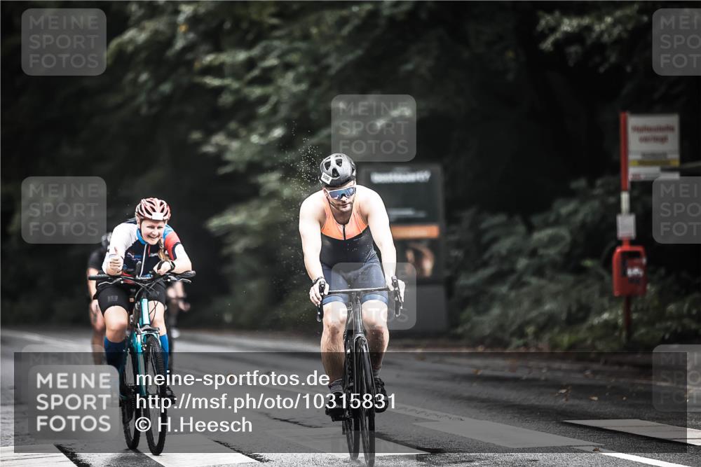 13.09.2026 - Stadtparktriathlon H.Heesch http://msf.ph/oto/10315831 13.09.2026 11:51:07 Radfahren 767, 896, 904, 906, 963 meine-sportfotos.de