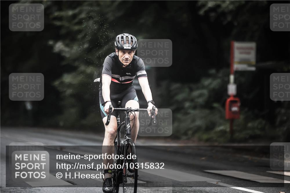 13.09.2026 - Stadtparktriathlon H.Heesch http://msf.ph/oto/10315832 13.09.2026 12:58:39 Radfahren 1256, 1295, 1300, 1340, 1369, 1383 meine-sportfotos.de