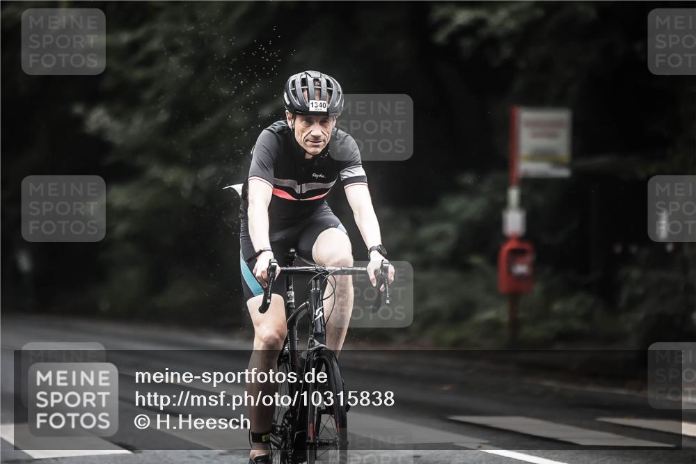 13.09.2026 - Stadtparktriathlon H.Heesch http://msf.ph/oto/10315838 13.09.2026 12:58:39 Radfahren 1256, 1295, 1300, 1340, 1369, 1383 meine-sportfotos.de
