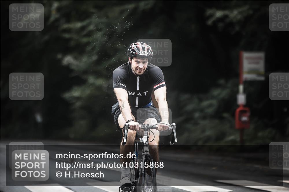 13.09.2026 - Stadtparktriathlon H.Heesch http://msf.ph/oto/10315868 13.09.2026 12:58:44 Radfahren 1340, 1343, 1369 meine-sportfotos.de