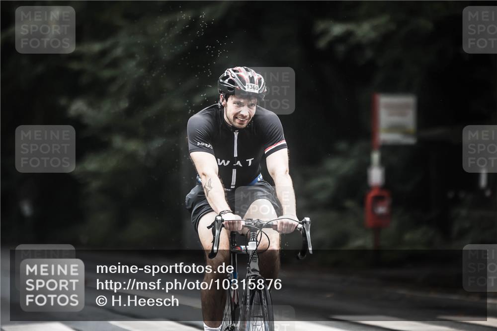 13.09.2026 - Stadtparktriathlon H.Heesch http://msf.ph/oto/10315876 13.09.2026 12:58:44 Radfahren 1340, 1343, 1369 meine-sportfotos.de