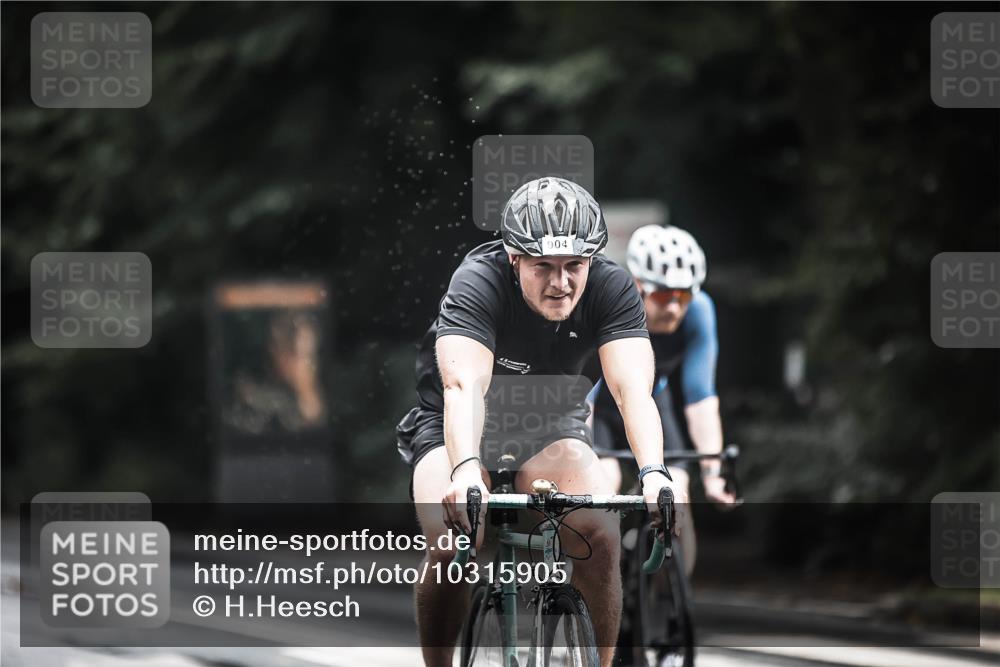 13.09.2026 - Stadtparktriathlon H.Heesch http://msf.ph/oto/10315905 13.09.2026 11:51:09 Radfahren 715, 767, 896, 904, 906, 963 meine-sportfotos.de